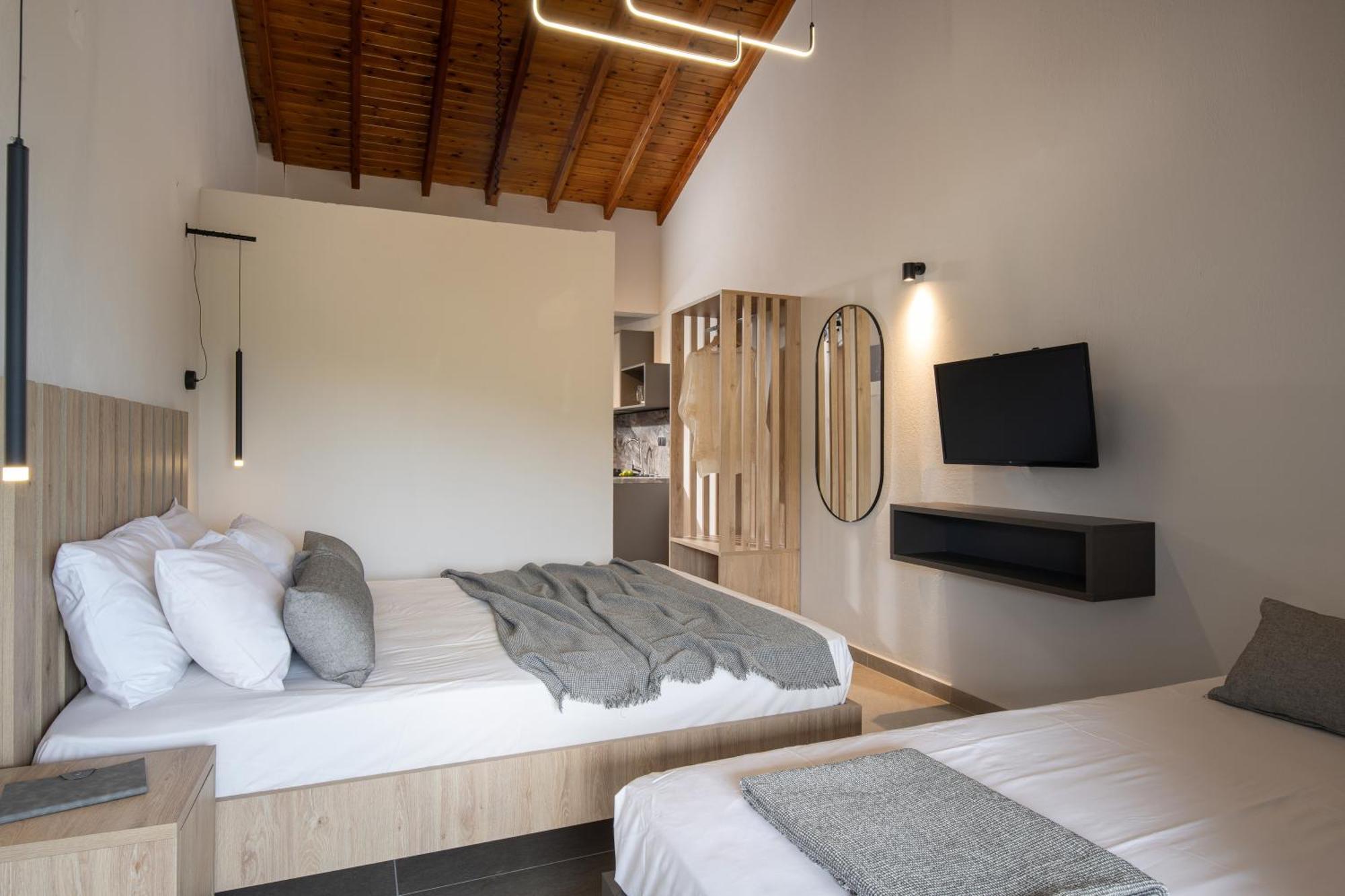 Erifili At Sarti Beach Apartments & Studios Екстер'єр фото