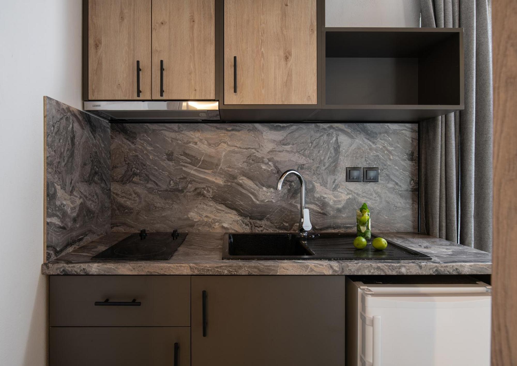 Erifili At Sarti Beach Apartments & Studios Екстер'єр фото